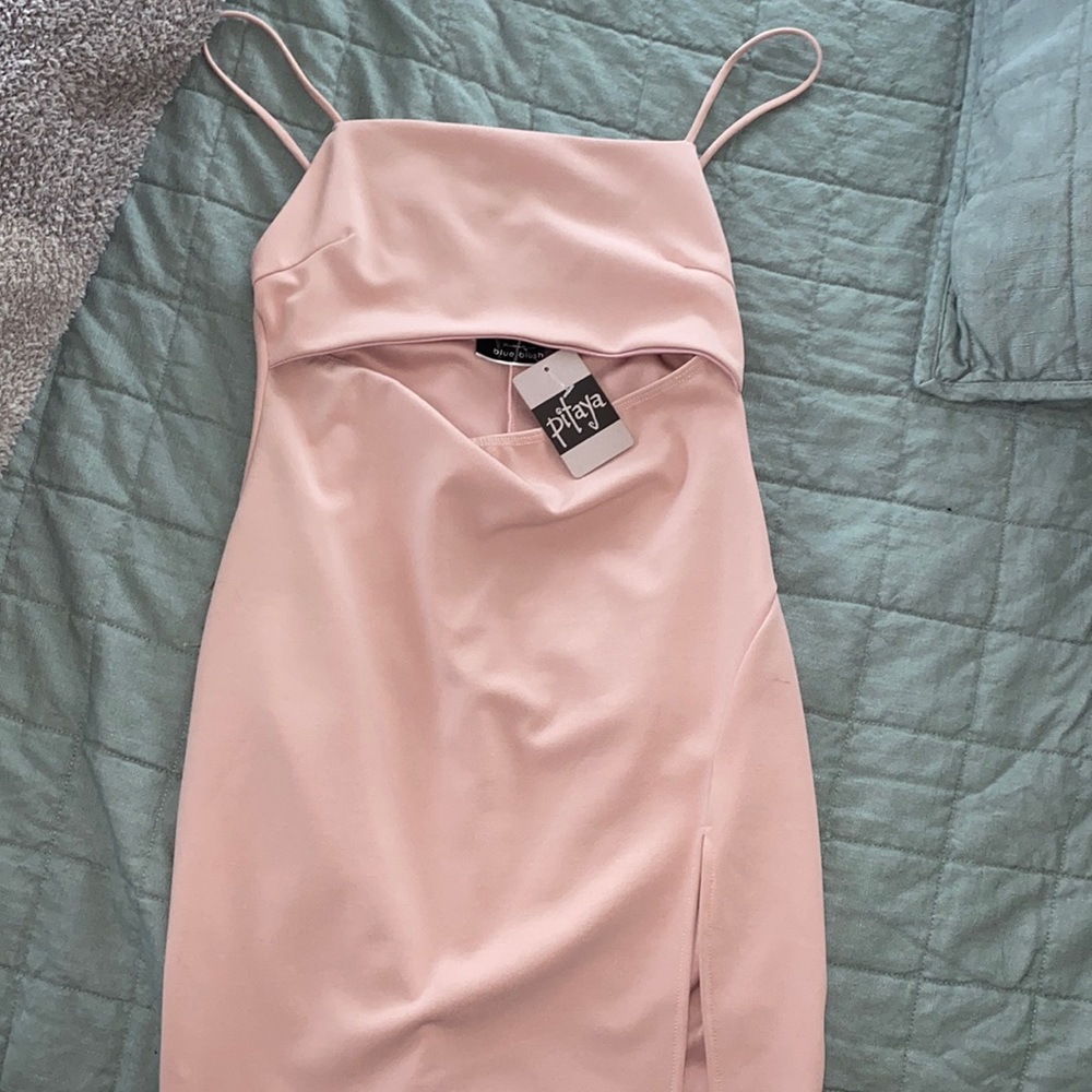 Light pink dress from Pitaya size large fits like a medium